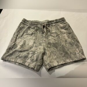 Hollister Men's light Gray Camouflage Athletic Shorts